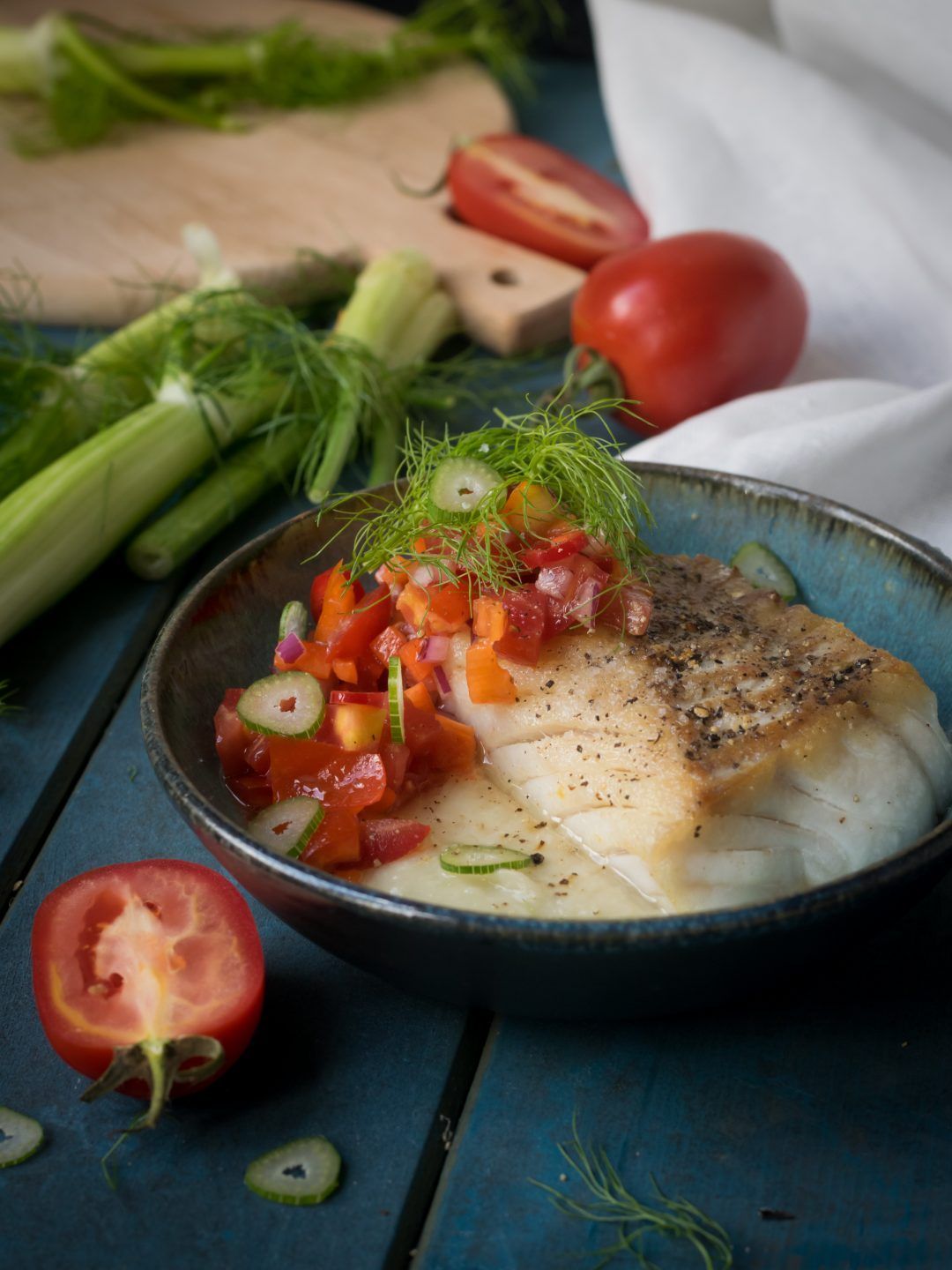 Koolvishaasje met venkelpuree en salsa van tomaat en paprika