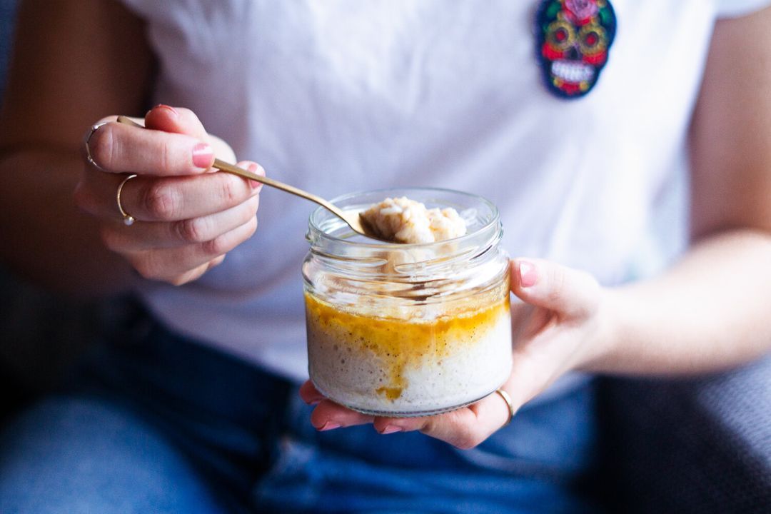 Rijstpap met kokos en sinaasappelsaus