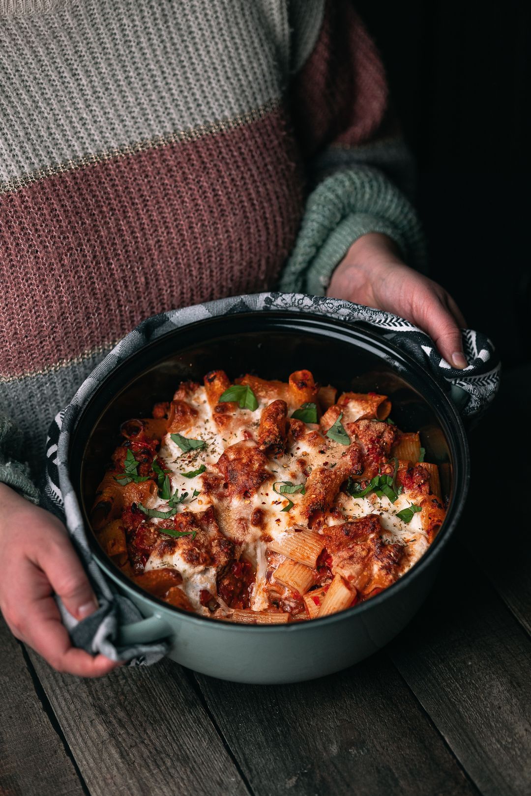 🔥 Spicy ovenschotel met burrata, pancetta & gehakt