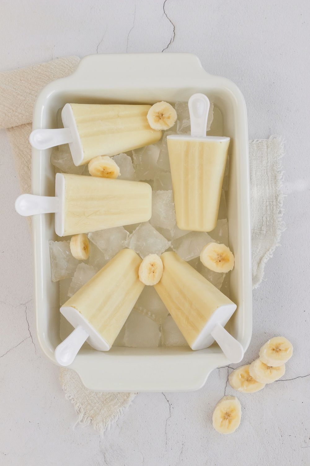 Banaan ananas ijslollies