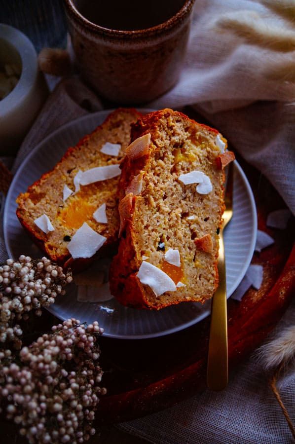Yoghurtcake met mango en passievrucht
